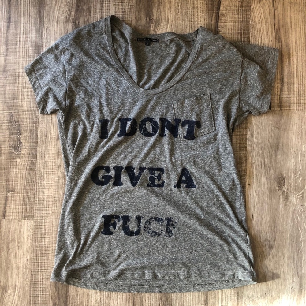 Idgaf v neck